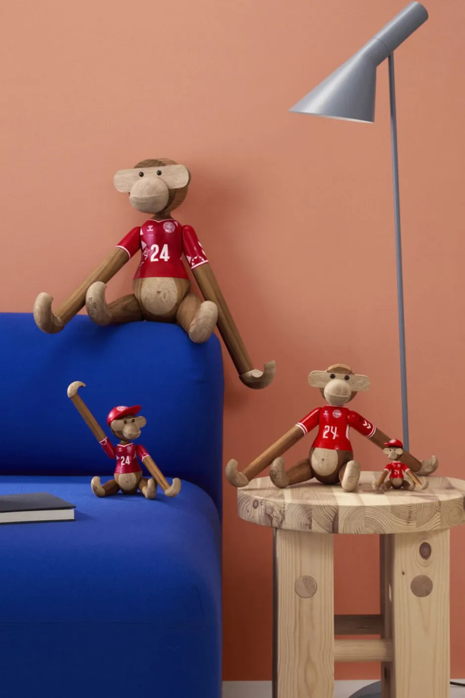 Figurer & Skulpturer<Kay Bojesen Abe x DBU 2024 lille teak/limba