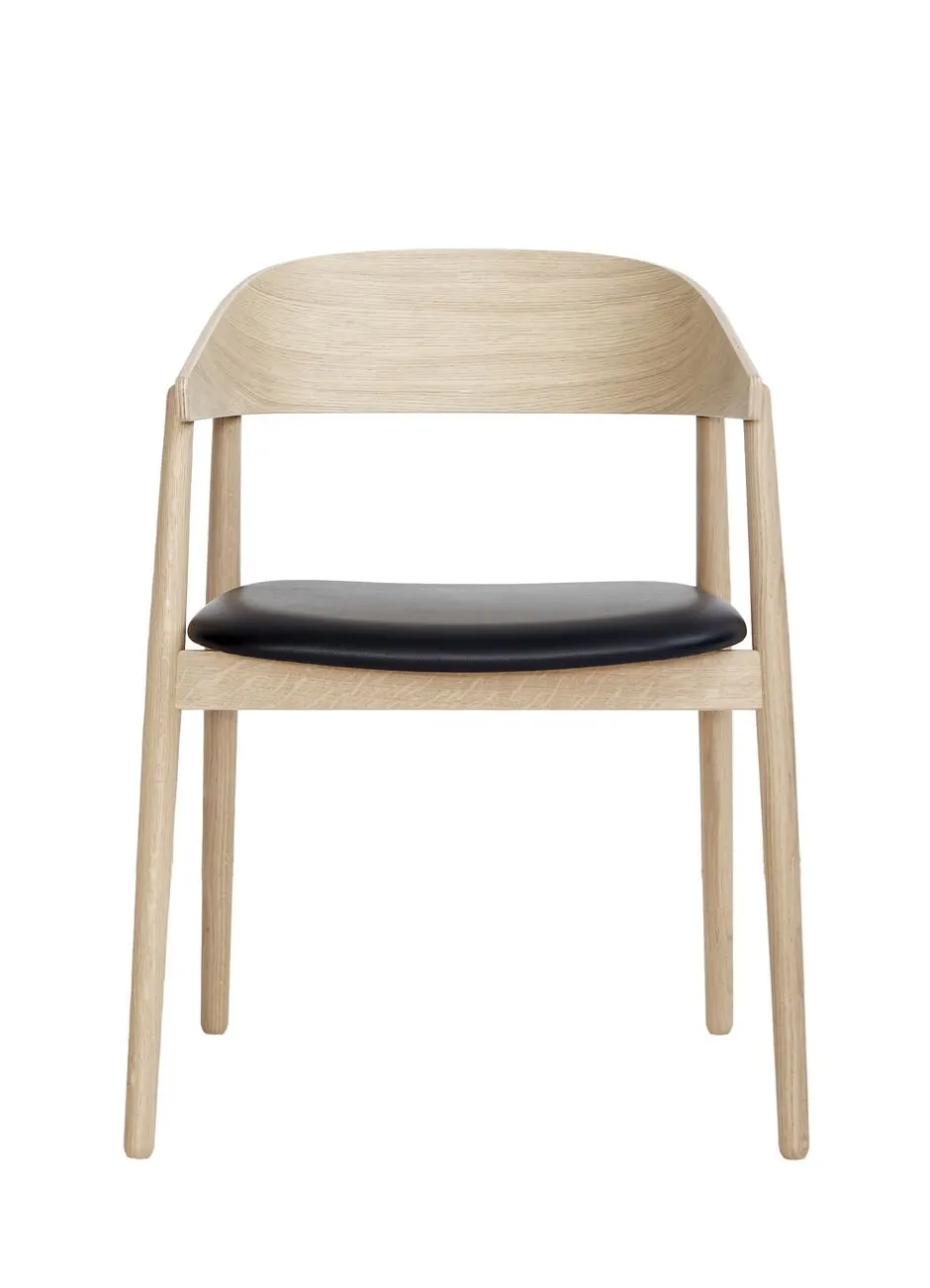 Møbler<Andersen - Furniture AC2 armchair Oak white pigm. lacquer leather seat