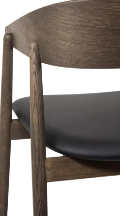 Møbler<Andersen - Furniture AC2 armchair, Smoked oak, Leather Black