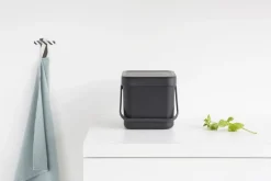 Skraldespande<Brabantia Affaldsspand m/låg sort.kon. 6 ltr