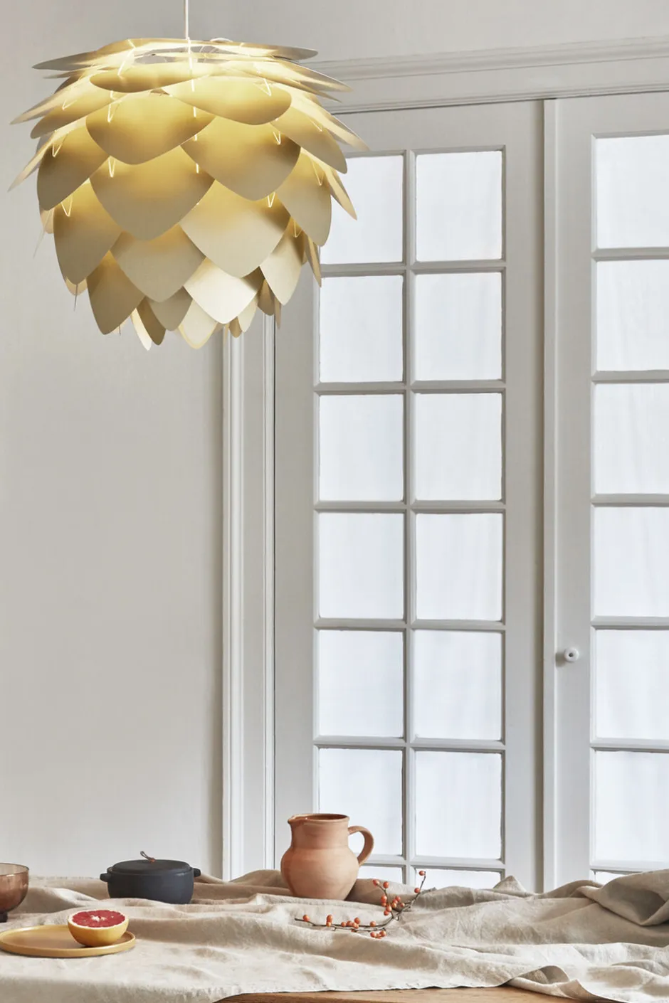 Lampeskærme<UMAGE Aluvia Medium Brushed brass