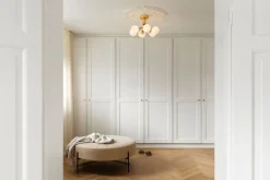 Loftlamper<Nuura Apiales 6 Ceiling, brushed brass / opal
