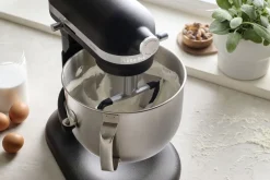 Køkkenmaskiner<KitchenAid Artisan røremaskine, 6,6 l Cast iron black