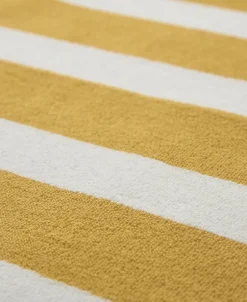 Håndklæder<Magasin du Nord Collection Beach towel 100x180 old gold/starwhite stripe GOTS