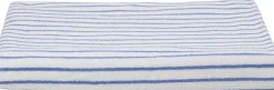 Håndklæder<Magasin du Nord Collection Beach towel 100x180cm smal strib lyseblå GOTS