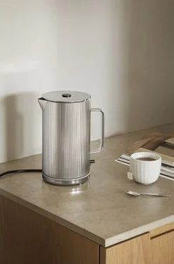 Køkkenmaskiner<Georg Jensen Bernadotte Electric kettle Steel