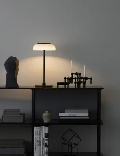 Bordlamper<Nuura Blossi Table, black / opal