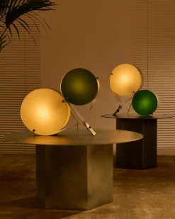 Bordlamper<Gubi Coppia Table Lamp, Steel, EU Base: Bronze Steel, Shade: Ivor