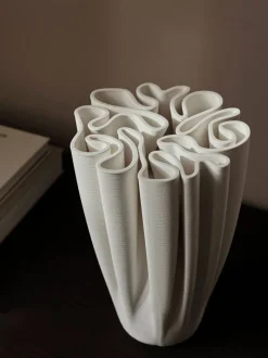 Vaser & Urtepotteskjulere<Ferm Living Dedali Vase - H25 - Off-white