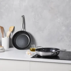 Gryder & Pander<Le Creuset ESS Stegepande SS 28cm NS