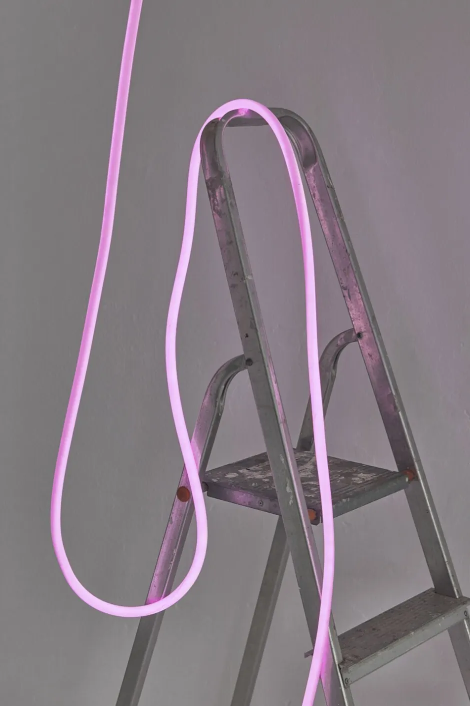Lyskæder<Studio About FLEX TUBE, 5 M, BRIGHT PINK