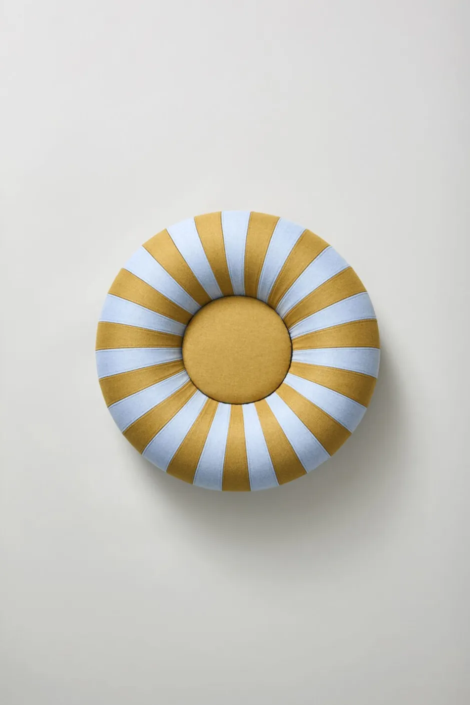 Møbler<Studio About FLOAT, SMALL, BLUE/OCHRE