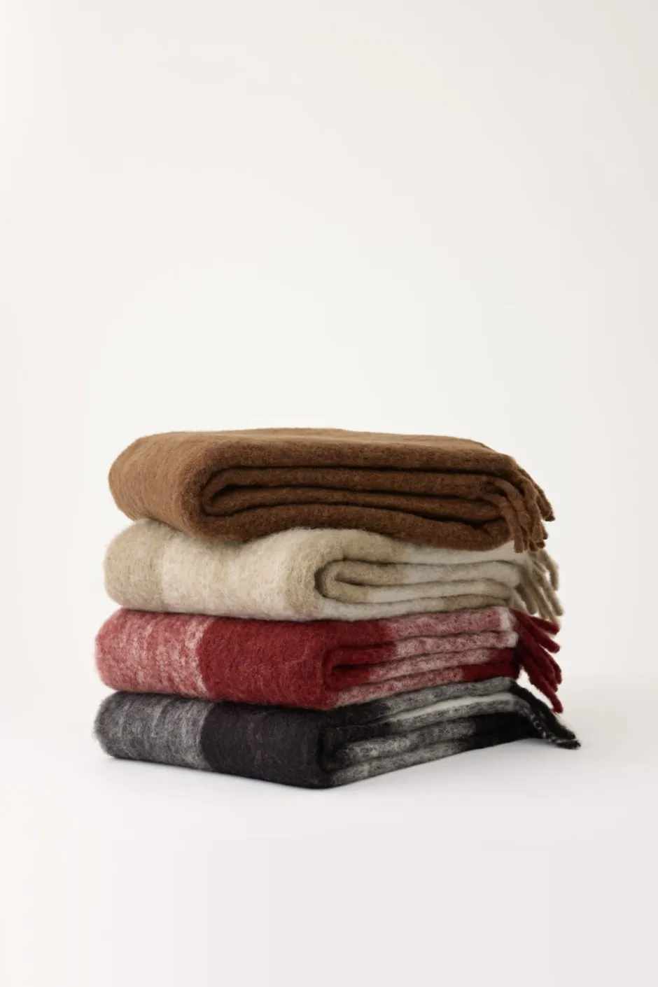 Plaider<Magasin du Nord Collection Fluffy plaid, plain Taupe