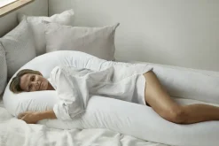Hovedpuder<Fossflakes U-Pillow, SR incl. White Jersey Cover