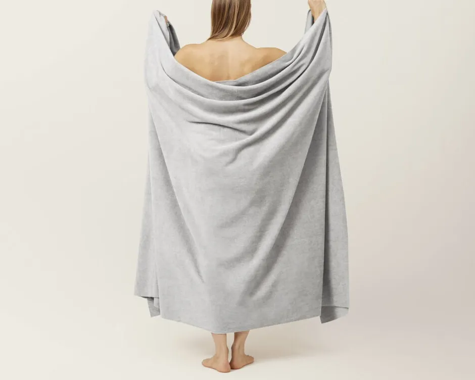 Plaider<Karmameju Skincare HIMALAYA FLEECETÆPPE - COLOUR / Light grey