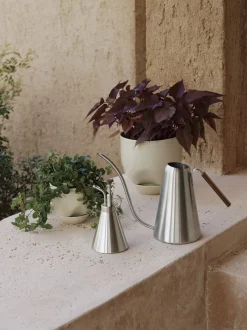 Vaser & Urtepotteskjulere<Audo Copenhagen Hydrous Planter, Ø12, Ashen