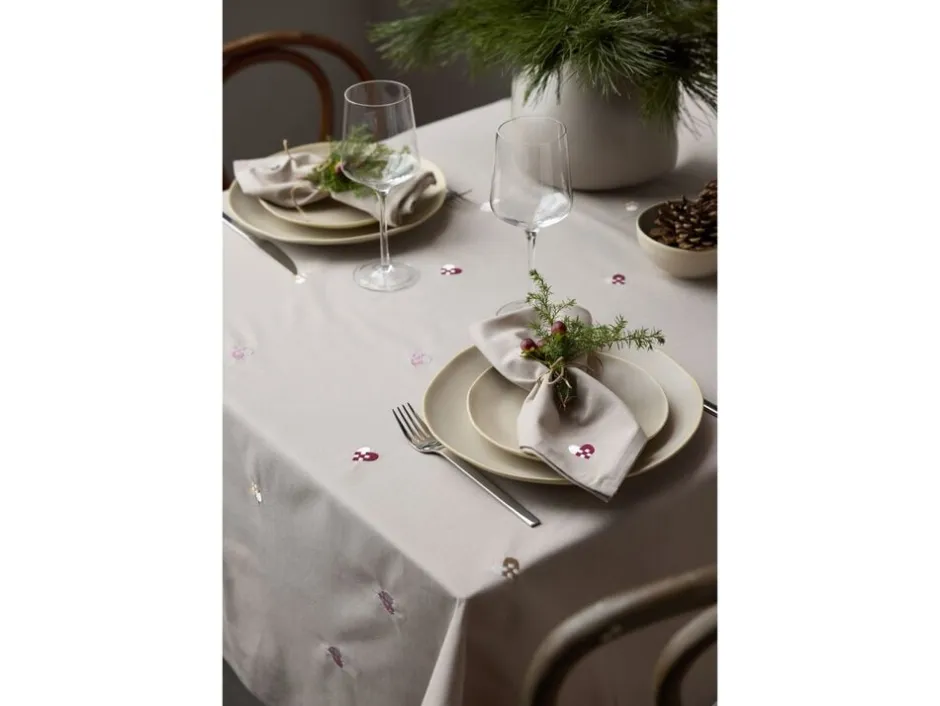 Tekstiler Til Borddækning|Juletekstiler<Södahl Juledug 140x320 Christmas Hearts Embroidery Rose