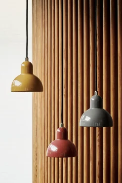 Pendler<Fritz Hansen KAISER idell™ 6722-P RUSSET RED