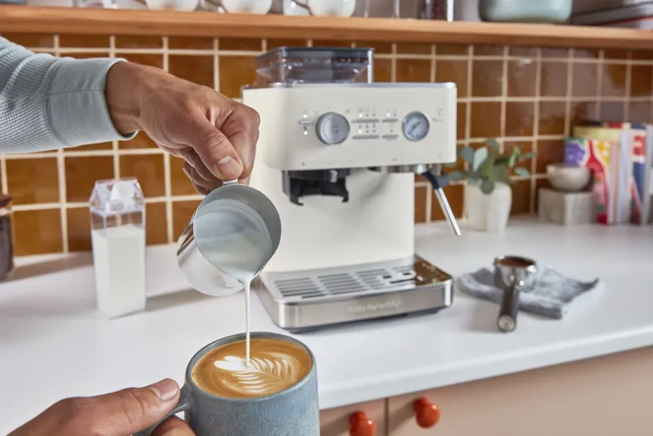 Kaffe & Te<KitchenAid halvautomatisk espressomaskine-5KES6551EPL