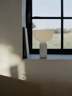 Trådløse Lamper<New Works Kizu Portable Lamp White marble