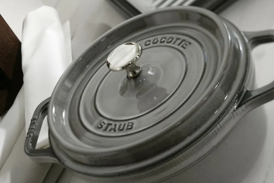 Gryder & Pander<Staub La Cocotte 24 cm grå
