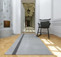 Gulvtæpper<Tica Copenhagen Løber, 130x90 cm, stripe vertical lysegrå/steelgrey