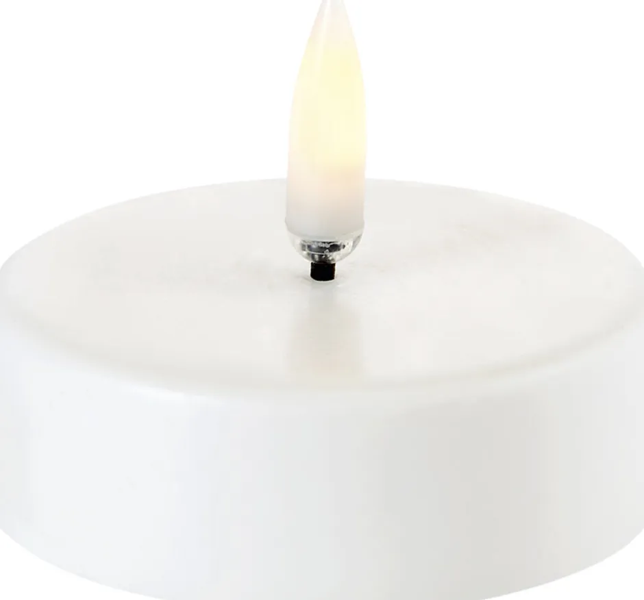 Lys & Lysestager|Elektriske Julelys<Uyuni LED Maxi Tealight (2xAAA) - Nordic White - 6,1 x 2,2 cm