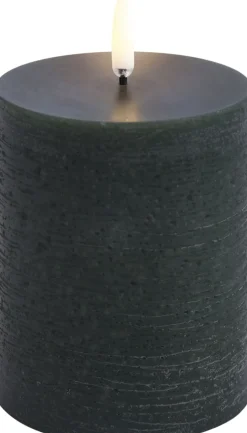 Elektriske Julelys<Uyuni LED pillar candle, Pine green, Rustic, 7,8 x 10,1 cm 4/24