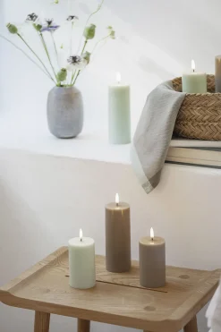 Lys & Lysestager|Elektriske Julelys<Uyuni LED pillar candle, Sandstone, Smooth, 5,8x10,1 cm