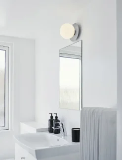Væglamper|Loftlamper<Nuura Liila 1 Medium IP44, light silver / opal
