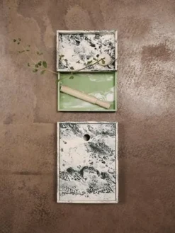 Opbevaring<Ferm Living Mist Box - 15 x 20 - Emerald Off-white