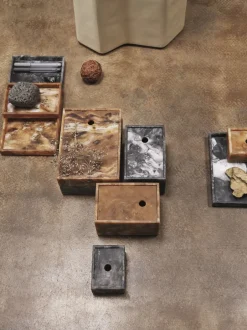 Opbevaring<Ferm Living Mist Tray - 15 x 20 - Charcoal
