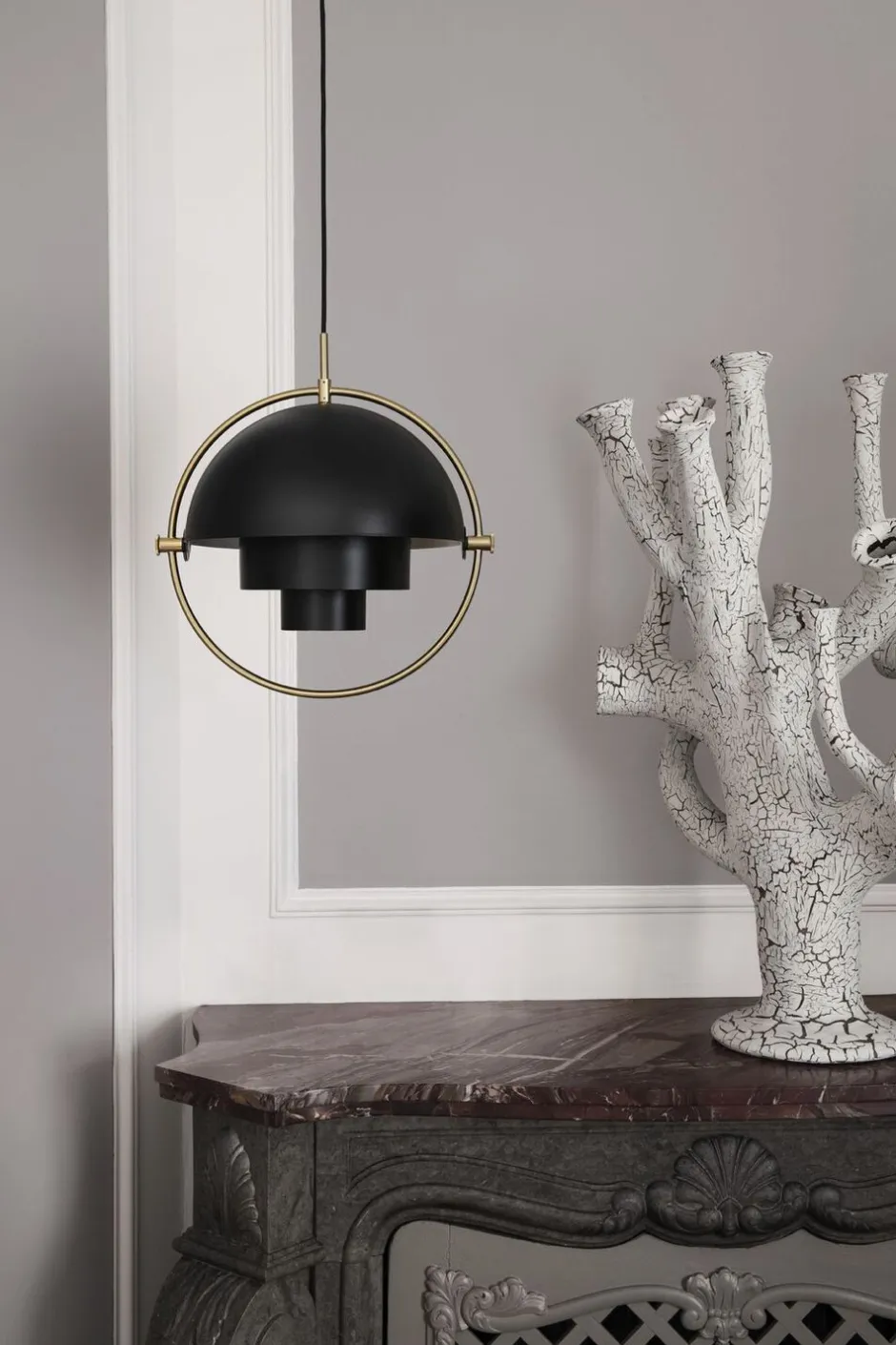 Pendler<Gubi Multi-Lite Pendant Messing/sort
