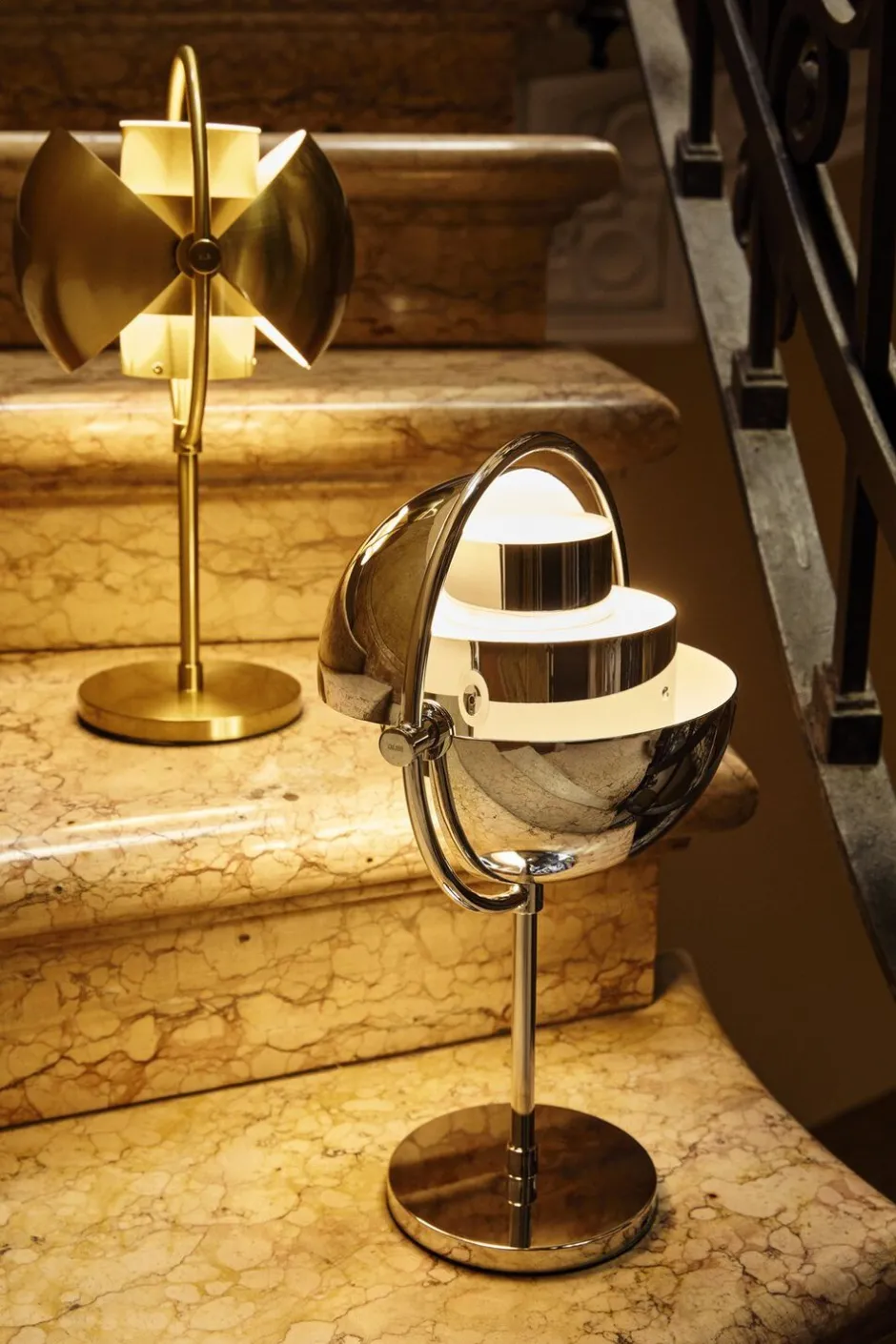 Trådløse Lamper<Gubi Multi-Lite Portable Lamp, EU Base: Chrome, Shade: Chrome