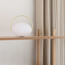 Bordlamper<UMAGE Orbit portable lamp