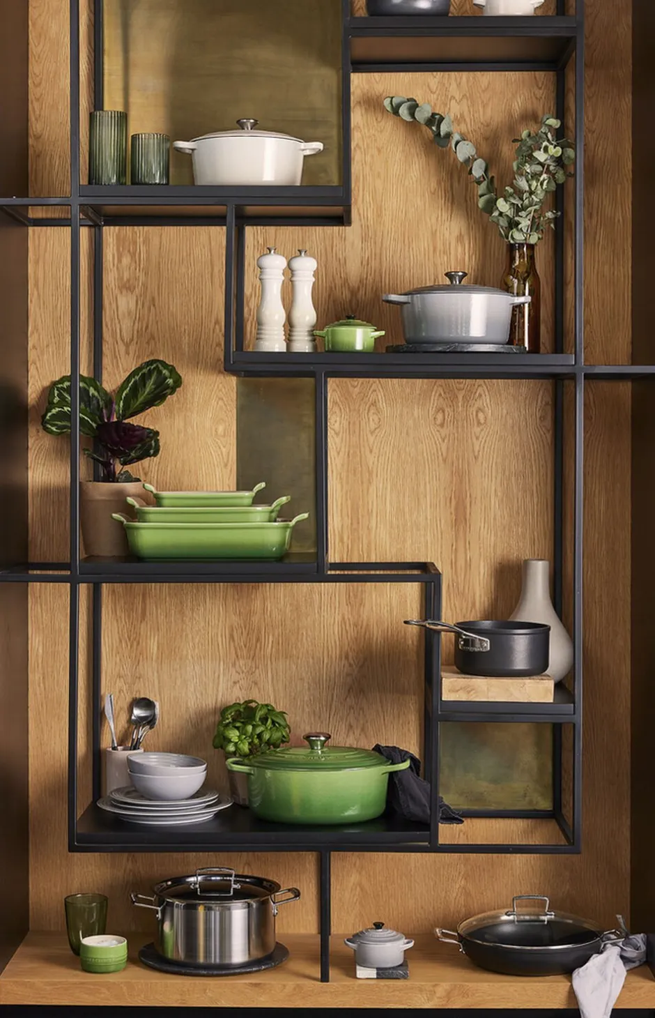 Gryder & Pander<Le Creuset Oval støbejernsgryde 6,3 L Bamboo Green