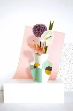 Vaser & Urtepotteskjulere<OCTAEVO PAPER VASE SIENA MINT