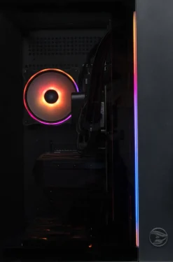Elektronik<Shark Gaming RGBeast R704 - 5070 Ti Gaming PC