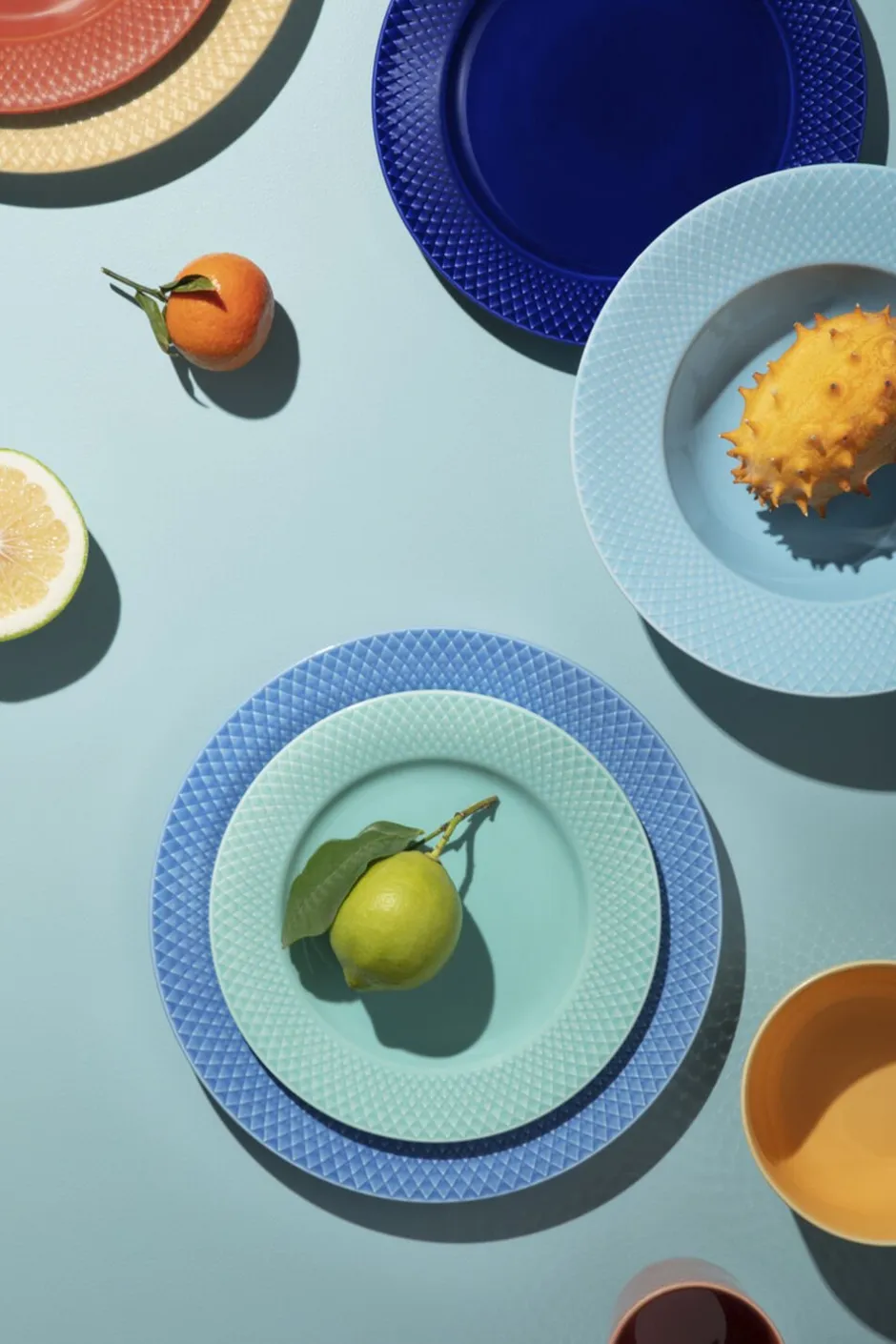 Tallerkener<Lyngby Porcelæn Rhombe Color Frokosttallerken Ø23 cm mørk blå