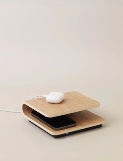 Elektronik<Stelton Ro trådløs oplader oak