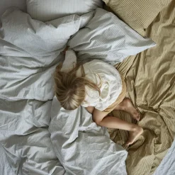 Sengetøj & Lagner<by KlipKlap Sengetøj voksen Alfred stripe moon grey