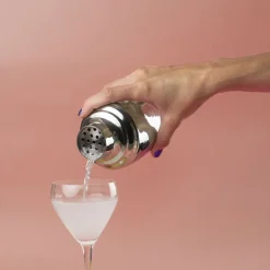 Bar & Vin<Cocktail Club Shaker