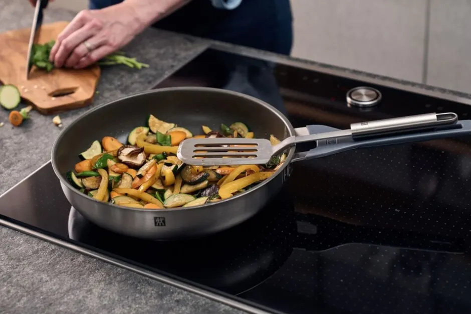 Gryder & Pander<Zwilling Simplify Stegepande, 24 cm, 18/10 rustfrit stål, Keramisk be