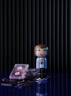 Figurer & Skulpturer<Lucie Kaas Sketch.inc - Kokeshi | Stranger Things - Eddie Munson
