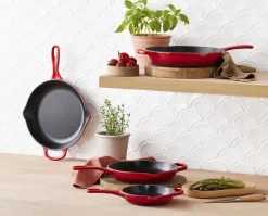 Gryder & Pander<Le Creuset Stegepande i støbejern 23cm Cerise