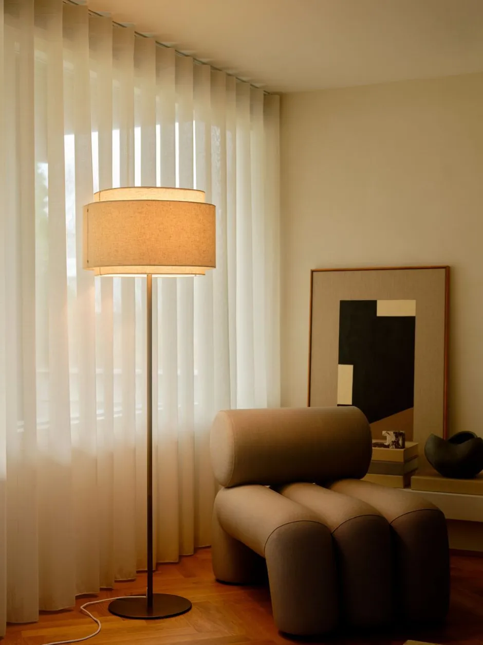 Gulvlamper<DFTP TAKAI FLOOR E27 BRUNISH BRASS BEIGE SHADE