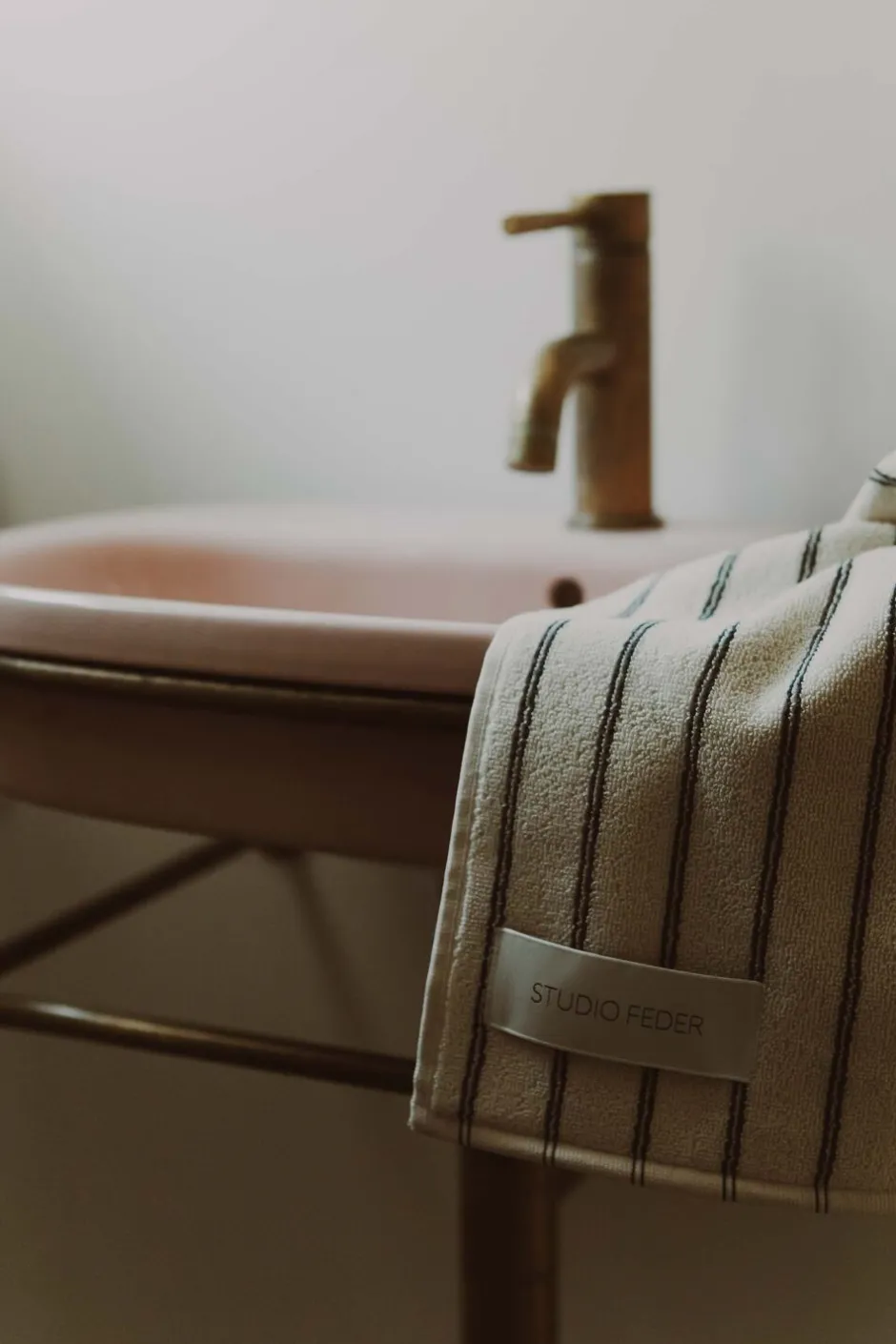Håndklæder<Studio Feder UNA TOWEL Navy rain