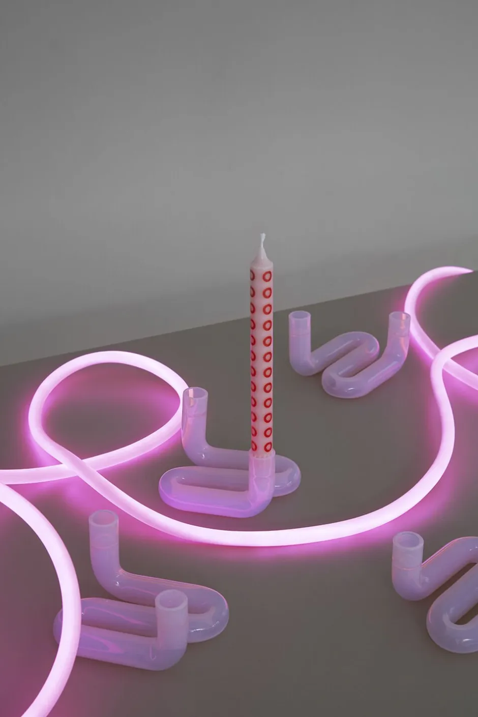 Lys & Lysestager<Studio About WAVE, MILKY ROSE